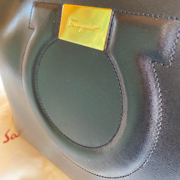 SOLD Salvatore Ferragamo Gancini Leather Tote - Picture 6 of 14